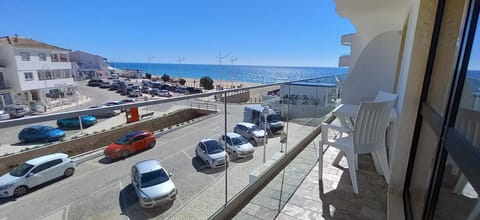 Neighbourhood, Street view