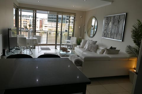 Little Venice Self Catering Apartment in Cape Town