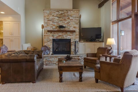 Tamarron Gambel Oak 745 House in La Plata County