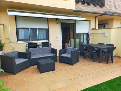 Balcony/Terrace, Living room