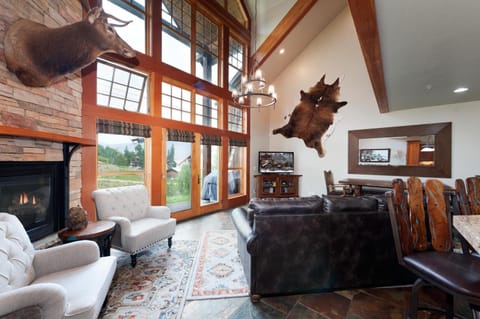 Elkpoint Unit 6 House in Purgatory