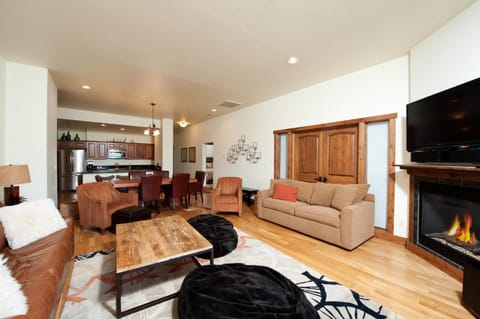 Peregrine Point 306 House in Purgatory