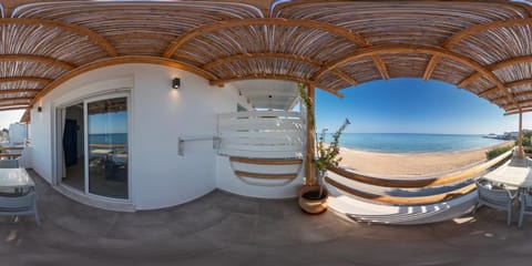 View (from property/room), Balcony/Terrace, Sea view