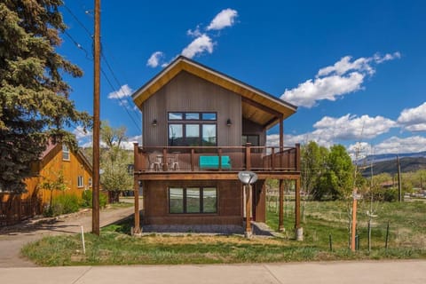 749 Sherman Street House in Ridgway