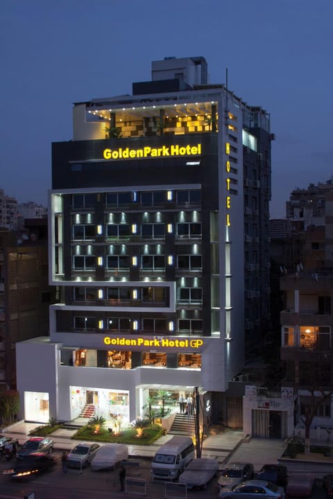 Property building, Facade/entrance, Property logo or sign