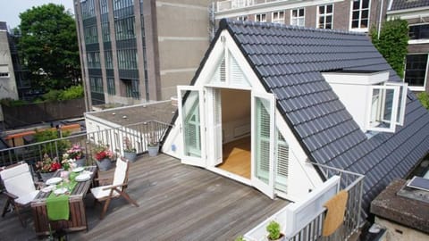 Facade/entrance, Balcony/Terrace, Balcony/Terrace