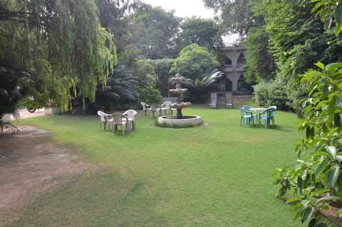 Facade/entrance, Garden, View (from property/room)