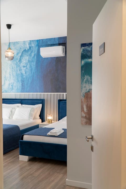 Oyster Central Suites Apartment in Sarandë