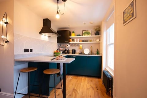 Kitchen or kitchenette, Dining area, kitchen