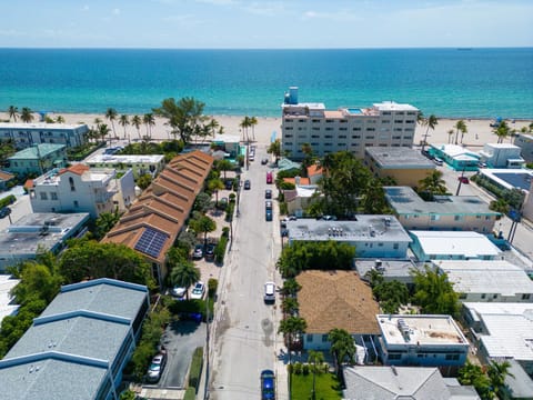 Casa Del Mar Master Apartment in Hollywood Beach