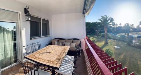 Balcony/Terrace, Garden view