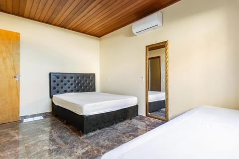 Casa em Búzios, próximo a praia de Geribá e Tucuns House in Armacao dos Buzios