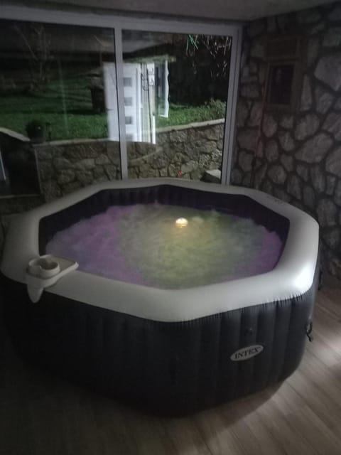 Night, Hot Tub, Hot Tub