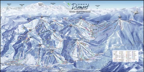 Résidence Cheloup - Appartement de charme avec une superbe vue sur le Mont Charvin MAE-2174 Apartment in Notre-Dame-de-Bellecombe