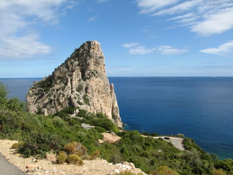 Nearby landmark, Day, Natural landscape, Mountain view, Sea view
