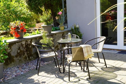 Patio, Garden