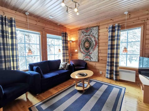 Kärpänpesä B House in Lapland