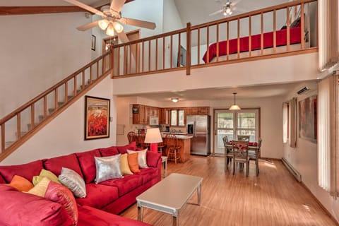 7 Mi to Big Boulder Mountain Poconos Escape! House in Tunkhannock Township