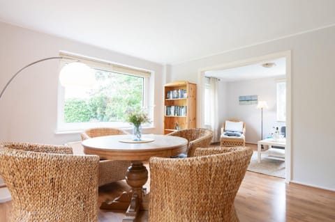 Haus Sonnenberg House in Timmendorfer Strand