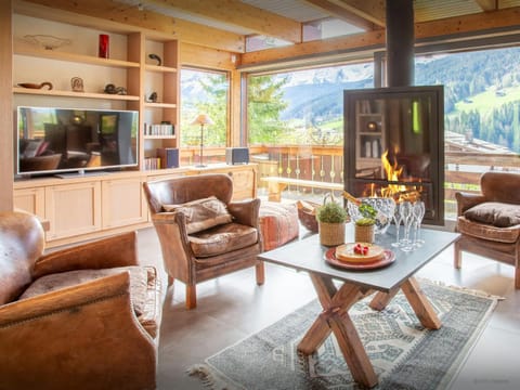 Living room, Seating area, Mountain view