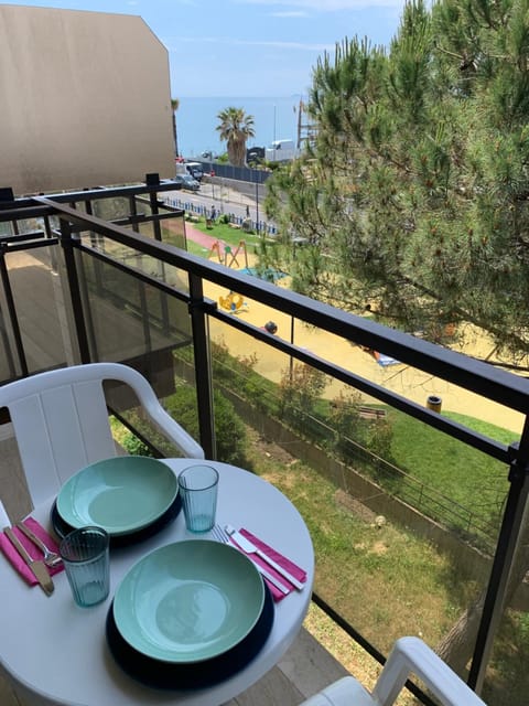 Balcony/Terrace, Garden view