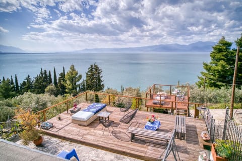Spring, Day, Natural landscape, View (from property/room), Balcony/Terrace, Balcony/Terrace, Beach, Evening entertainment, Pool view, Sea view, Swimming pool, sunbed