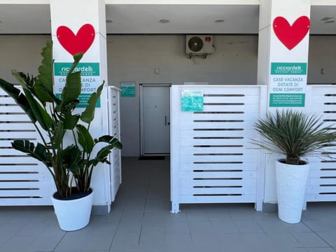 RICCIARDELLI HOLIDAY HOMES in paese di fronte al Mare House in Vieste