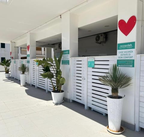 RICCIARDELLI HOLIDAY HOMES in paese di fronte al Mare House in Vieste