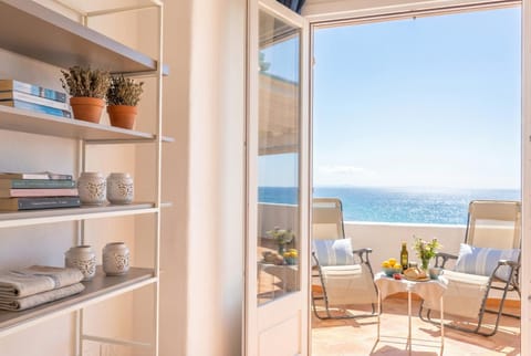 Patio, Balcony/Terrace, Living room, Sea view