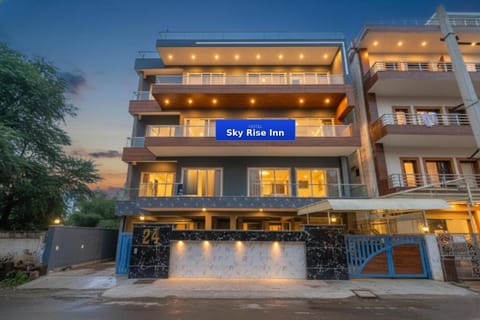 Property building, Facade/entrance