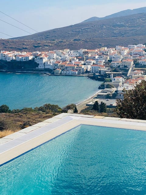 View (from property/room), City view, Sea view, Swimming pool