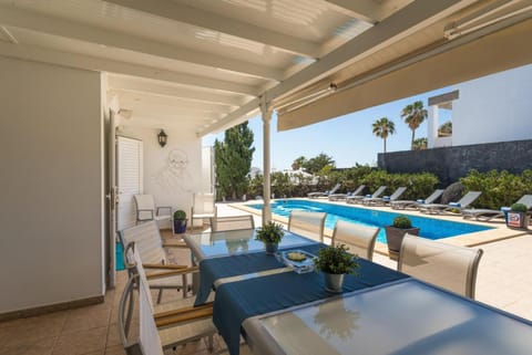 Balcony/Terrace, Pool view