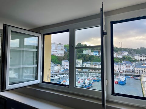 City view, Mountain view, Sea view