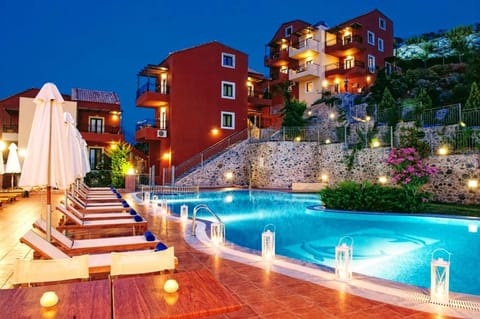 Property building, Swimming pool