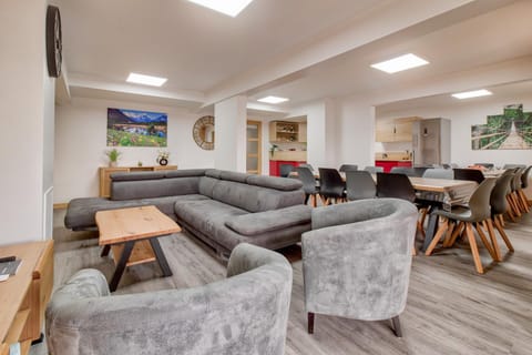 Communal lounge/ TV room, Living room