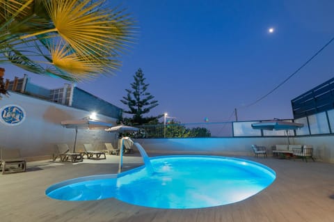 Patio, Swimming pool