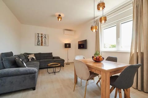 Apartman Rikard Apartment in Trogir