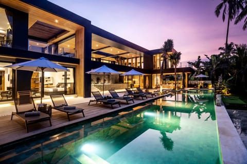 Pool view, Swimming pool, Swimming pool, sunbed