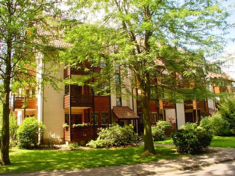 Property building, Spring, Day, Street view