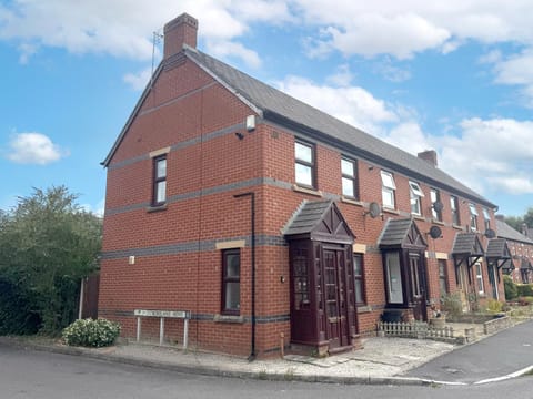 Property building, Day, Neighbourhood, Street view