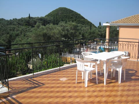 Patio, Spring, Day, Natural landscape, View (from property/room), Balcony/Terrace, Mountain view