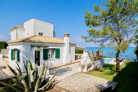 Beachfront Villa Dionysos - With private beach Villa in Corfu, Greece