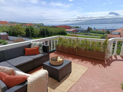 Patio, View (from property/room), Balcony/Terrace, Mountain view, Sea view