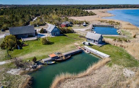 Nearby landmark, Spring, Day, Neighbourhood, Natural landscape, Activities, Bird's eye view, Summer, Fishing, Garden, Sauna, Beach, On site, Sea view, Sea view, Entertainment