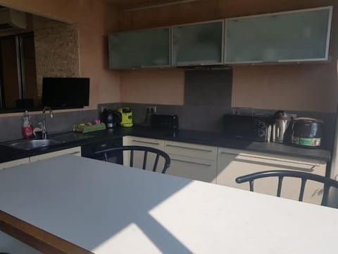 AJACCIO VUE MER ET MONTAGNES JACUZZI 300M PLAGEs Apartment in Ajaccio