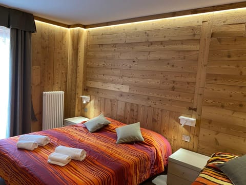 Sottosopra Alps Apartments & Rooms Ski & Bike room Bed and Breakfast in Aosta