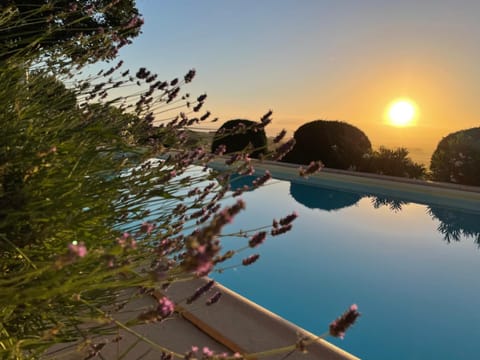 Swimming pool, Sunrise