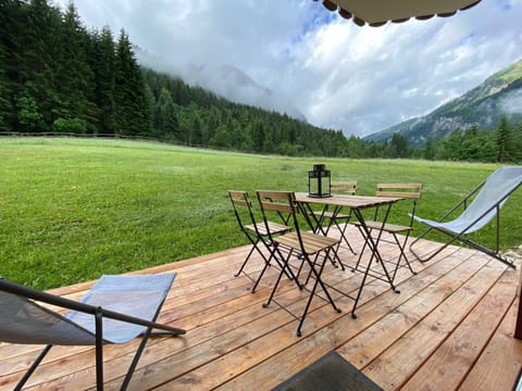 Appartement moderne avec terrasse, 6 personnes, parking inclus - FR-1-198-217 Apartment in Châtel