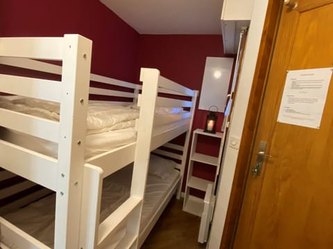 Appartement moderne avec terrasse, 6 personnes, parking inclus - FR-1-198-217 Apartment in Châtel