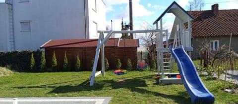 Pokoje Piaskowa 44 Apartment in Pomeranian Voivodeship